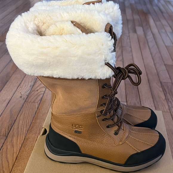 Ugg women’s Adirondack waterproof III Tall Boot - Picture 3 of 11